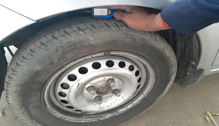 2016 Honda Amaze 1.5L I-DTEC VX, Diesel, Manual, 1,00,110 km, tyre