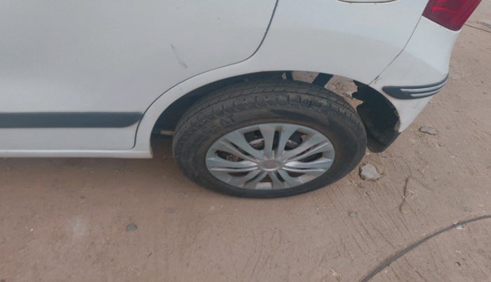 2015 Maruti Wagon R 1.0 LXI CNG, Petrol, Manual, 84,178 km, tyre