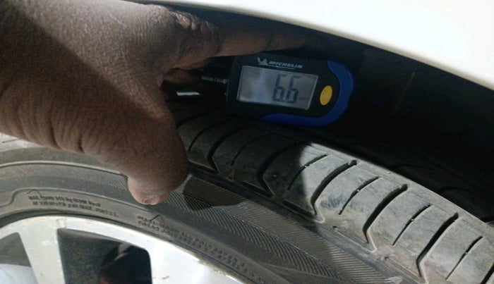 2013 Hyundai Verna FLUIDIC 1.6 VTVT SX, Petrol, Manual, 1,13,911 km, tyre