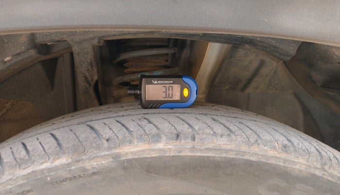 2022 Renault Kiger RXT AMT, Petrol, Automatic, 34,982 km, tyre