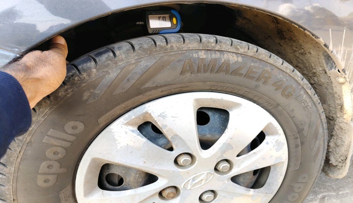 2012 Hyundai i10 MAGNA 1.2, Petrol, Manual, 1,04,916 km, tyre