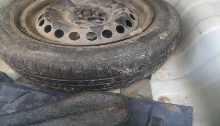 2018 Hyundai Xcent E+, Petrol, Manual, 24,227 km, tyre