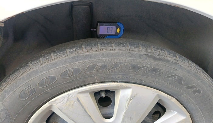 2011 Maruti Swift Dzire VXI, Petrol, Manual, 72,740 km, tyre