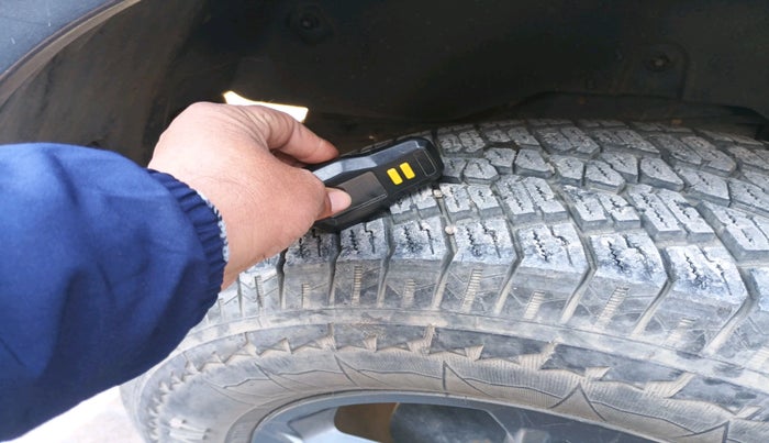 2023 Mahindra Thar LX P 2WD AT HT, Petrol, Automatic, 23,932 km, tyre