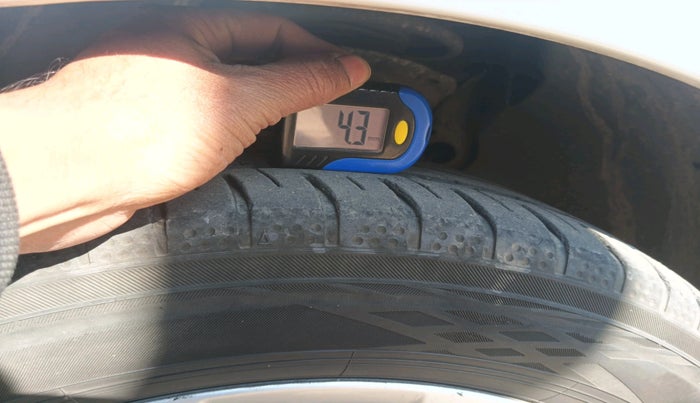 2018 Skoda Octavia L&K 1.8 TSI AT, Petrol, Automatic, 91,305 km, tyre