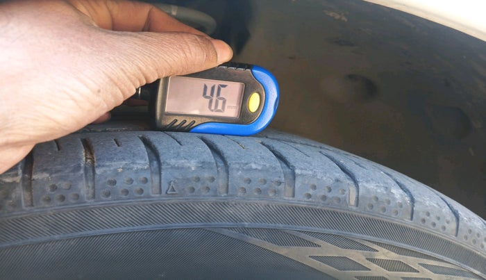 2018 Skoda Octavia L&K 1.8 TSI AT, Petrol, Automatic, 91,305 km, tyre