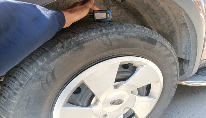 2018 Mahindra XUV500 W7 AT, Diesel, Automatic, 90,780 km, tyre