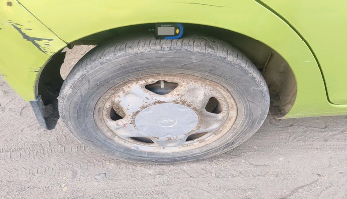 2011 Chevrolet Beat LS PETROL, Petrol, Manual, 20,316 km, tyre