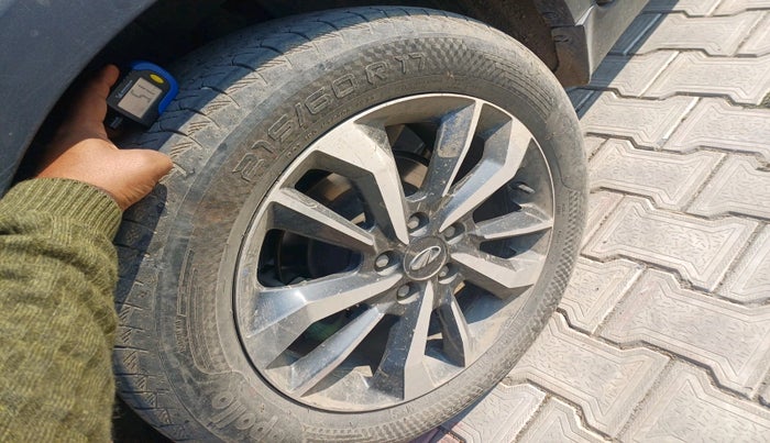 2019 Mahindra XUV300 W8 (O) 1.5 DIESEL, Diesel, Manual, 85,339 km, tyre