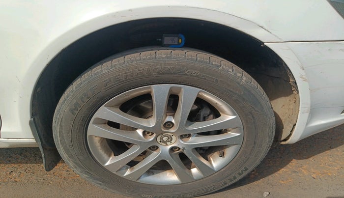 2013 Skoda Laura ELEGANCE 2.0 TDI CR AT, Diesel, Automatic, 1,24,750 km, tyre