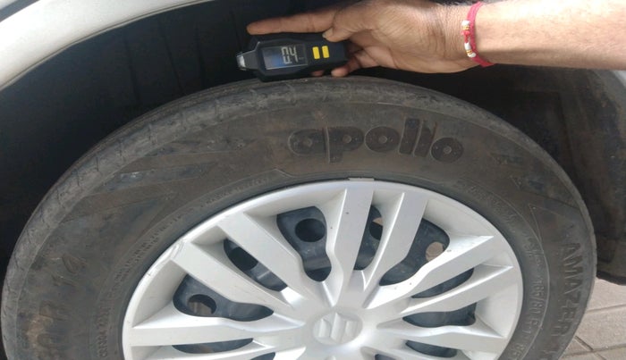 2021 Maruti Dzire VXI, Petrol, Manual, 1,35,071 km, tyre