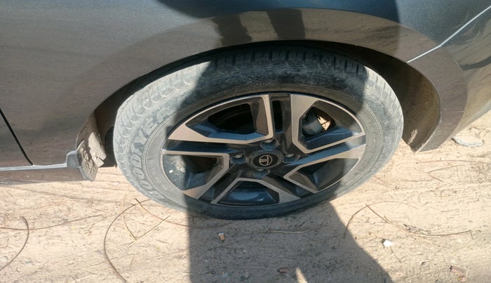 2020 Tata Tiago XZ PLUS PETROL, Petrol, Manual, 50,841 km, tyre