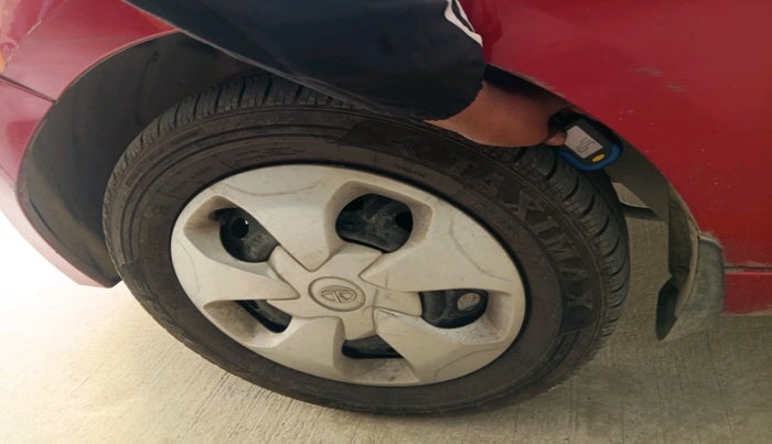 2016 Tata Tiago XT PETROL, Petrol, Manual, 47,211 km, tyre