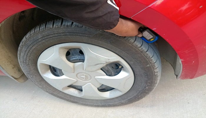 2016 Tata Tiago XT PETROL, Petrol, Manual, 47,211 km, tyre