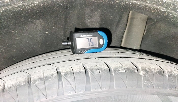 2019 Maruti Vitara Brezza ZDI, Diesel, Manual, 73,095 km, tyre