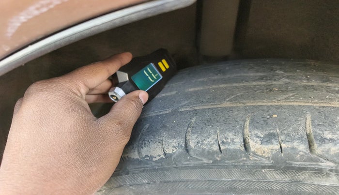 2019 Ford Ecosport TITANIUM 1.5L DIESEL, Diesel, Manual, 1,43,457 km, tyre