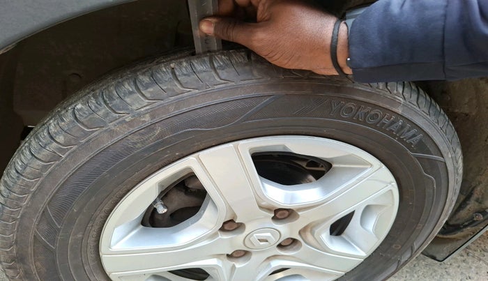 2019 Renault TRIBER RXZ, Petrol, Manual, 33,211 km, tyre