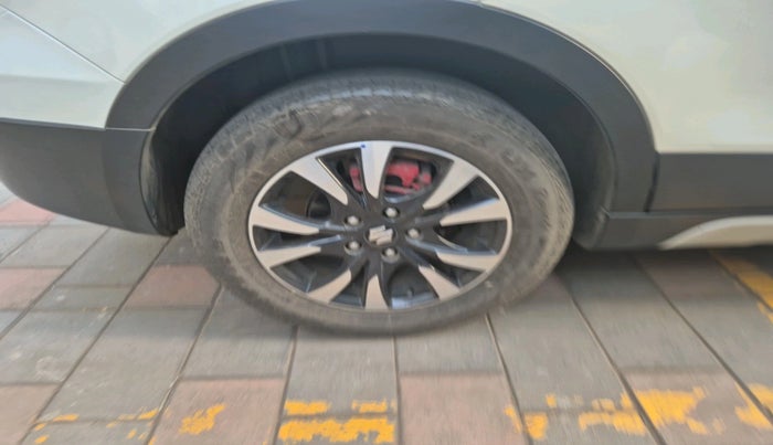 2020 Maruti S Cross ALPHA AT1.5, Petrol, Automatic, 4,724 km, tyre