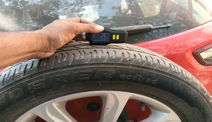 2018 Ford Ecosport TITANIUM 1.5L DIESEL, Diesel, Manual, 1,20,270 km, tyre