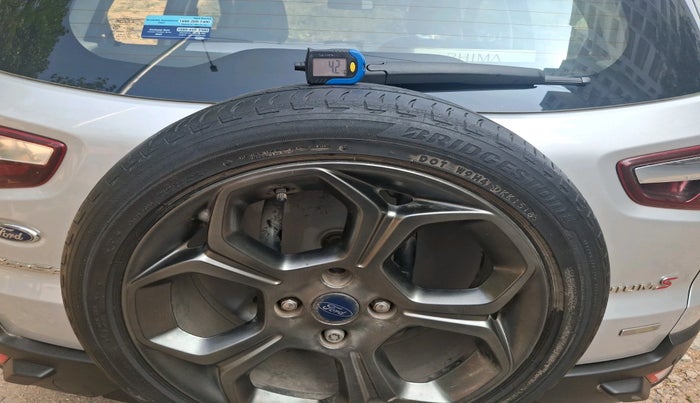 2018 Ford Ecosport TITANIUM 1.0L ECOBOOST SPORTS(SUNROOF), Petrol, Manual, 49,205 km, tyre