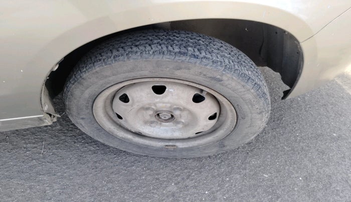 2011 Maruti Alto K10 LXI, Petrol, Manual, 36,729 km, tyre