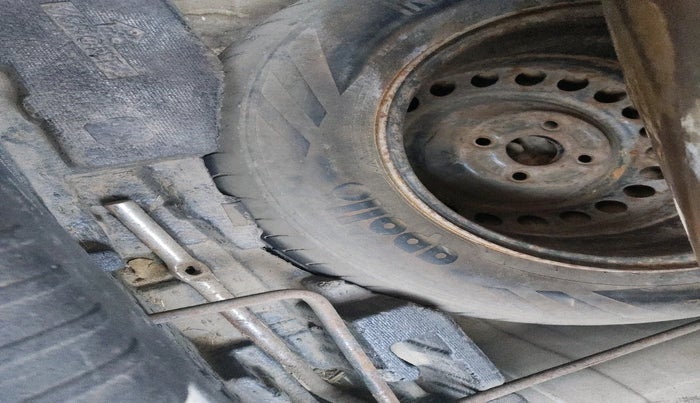 2014 Honda Amaze 1.5L I-DTEC S, Diesel, Manual, 94,973 km, tyre