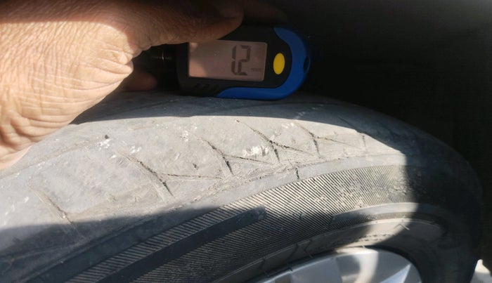 2022 Maruti Alto VXI, Petrol, Manual, 22,676 km, tyre