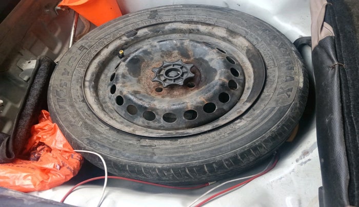 2017 Hyundai Grand i10 SPORTZ U2 1.2 CRDI, Diesel, Manual, 90,159 km, tyre