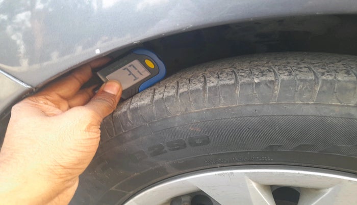 2015 Hyundai Grand i10 SPORTZ 1.2 KAPPA VTVT, Petrol, Manual, 64,292 km, tyre