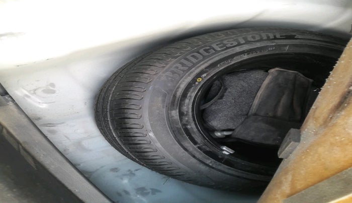 2021 Hyundai Verna S PLUS 1.5 VTVT, Petrol, Manual, 69,299 km, tyre