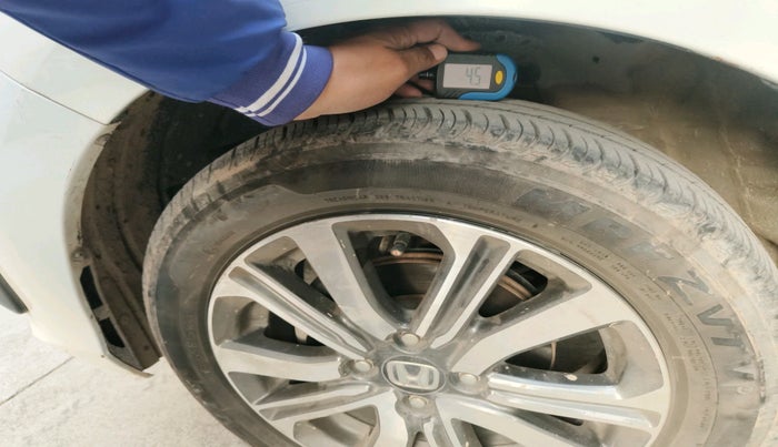 2022 Honda Amaze 1.2L I-VTEC VX, Petrol, Manual, 22,713 km, tyre