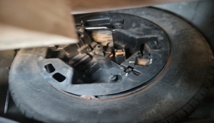 2010 Hyundai i10 SPORTZ 1.2, Petrol, Manual, 76,939 km, tyre