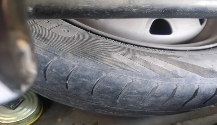 2019 Maruti Alto K10 LXI CNG, Petrol, Manual, 86,370 km, tyre