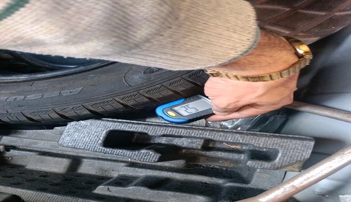 2016 Honda Amaze 1.2L I-VTEC VX, Petrol, Manual, 64,636 km, tyre