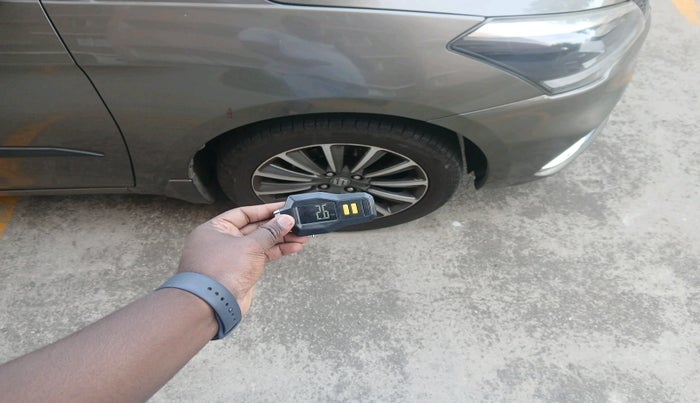 2019 Maruti Ciaz ALPHA  AT 1.5 SHVS PETROL, Petrol, Automatic, 41,485 km, tyre