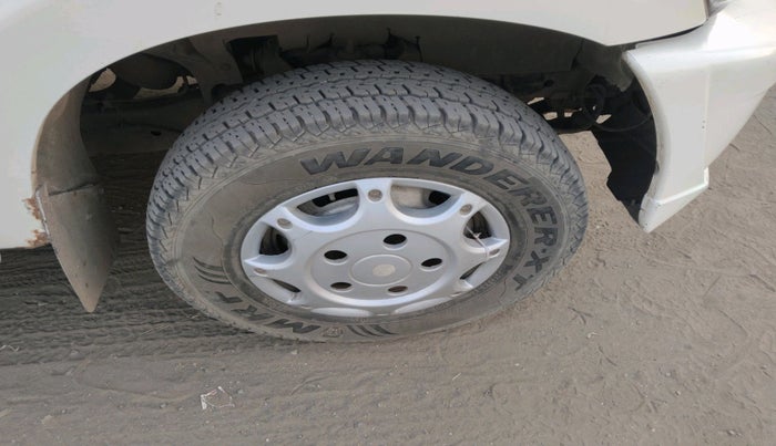 2012 Mahindra Scorpio EX M2DI, Diesel, Manual, 93,345 km, tyre