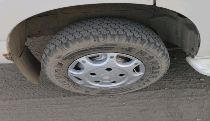 2012 Mahindra Scorpio EX M2DI, Diesel, Manual, 93,345 km, tyre