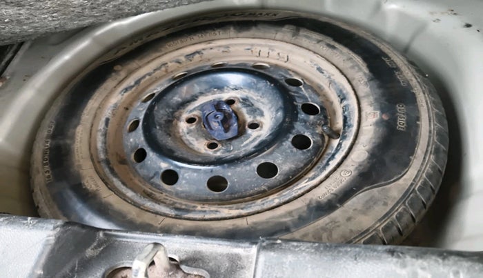 2020 Maruti Swift VXI AMT, Petrol, Automatic, 59,380 km, tyre