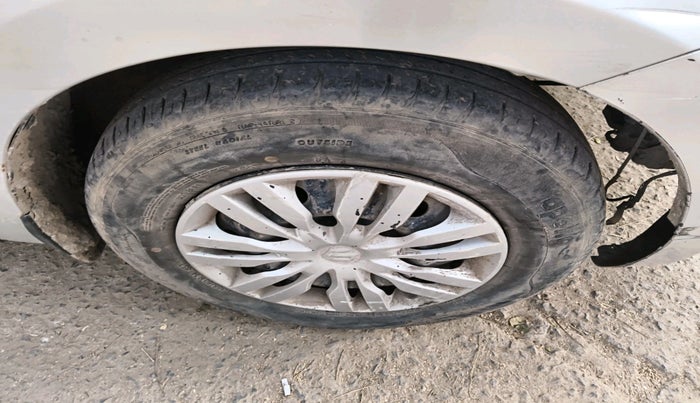 2020 Maruti Swift VXI AMT, Petrol, Automatic, 59,380 km, tyre