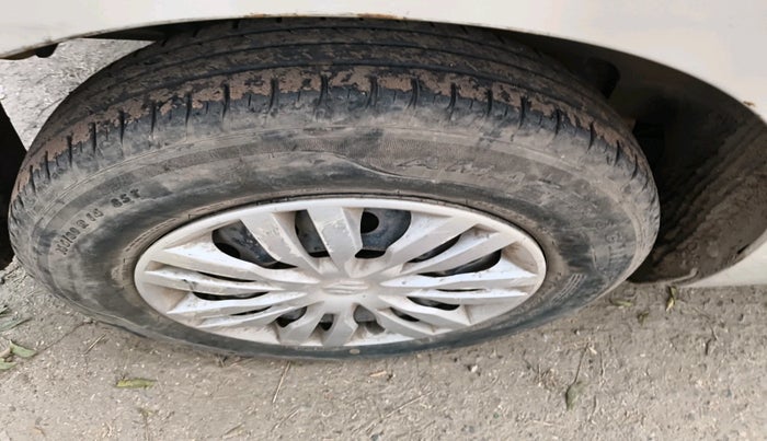 2020 Maruti Swift VXI AMT, Petrol, Automatic, 59,380 km, tyre