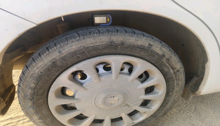 2016 Honda Amaze 1.5L I-DTEC E, Diesel, Manual, 74,793 km, tyre