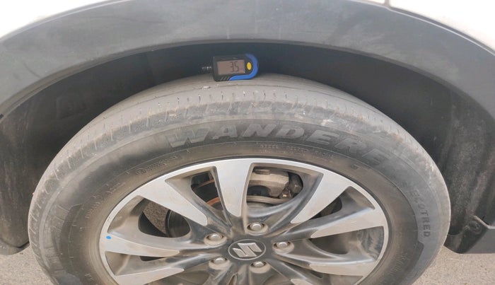 2018 Maruti S Cross ZETA 1.3, Diesel, Manual, 2,38,603 km, tyre