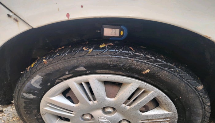 2010 Hyundai Santro Xing GLS, Petrol, Manual, 92,096 km, tyre