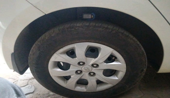 2014 Hyundai Elite i20 SPORTZ 1.2, Petrol, Manual, 1,26,230 km, tyre