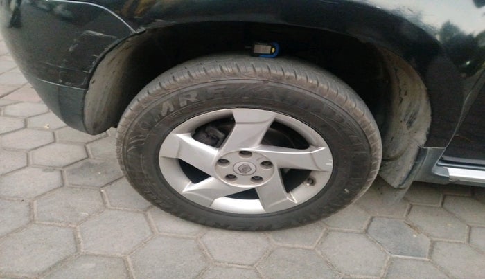 2013 Renault Duster 110 PS RXZ DIESEL, Diesel, Manual, 1,39,371 km, tyre