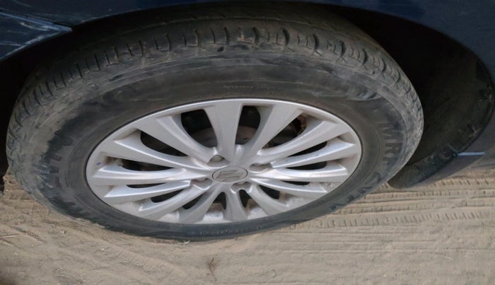 2019 Maruti Ciaz DELTA 1.5 SHVS MT PETROL, Petrol, Manual, 52,066 km, tyre