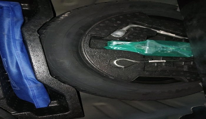 2019 Maruti Ciaz DELTA 1.5 SHVS MT PETROL, Petrol, Manual, 52,066 km, tyre