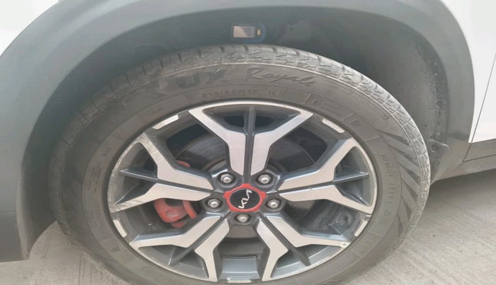 2022 KIA SELTOS GTX PLUS 1.5 DIESEL AT, Diesel, Automatic, 30,175 km, tyre