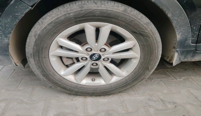 2016 Hyundai Creta SX 1.6 DIESEL, Diesel, Manual, 1,55,864 km, tyre