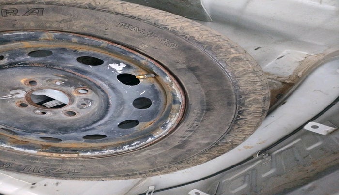 2018 Tata Tiago XT PETROL, Petrol, Manual, 78,826 km, tyre